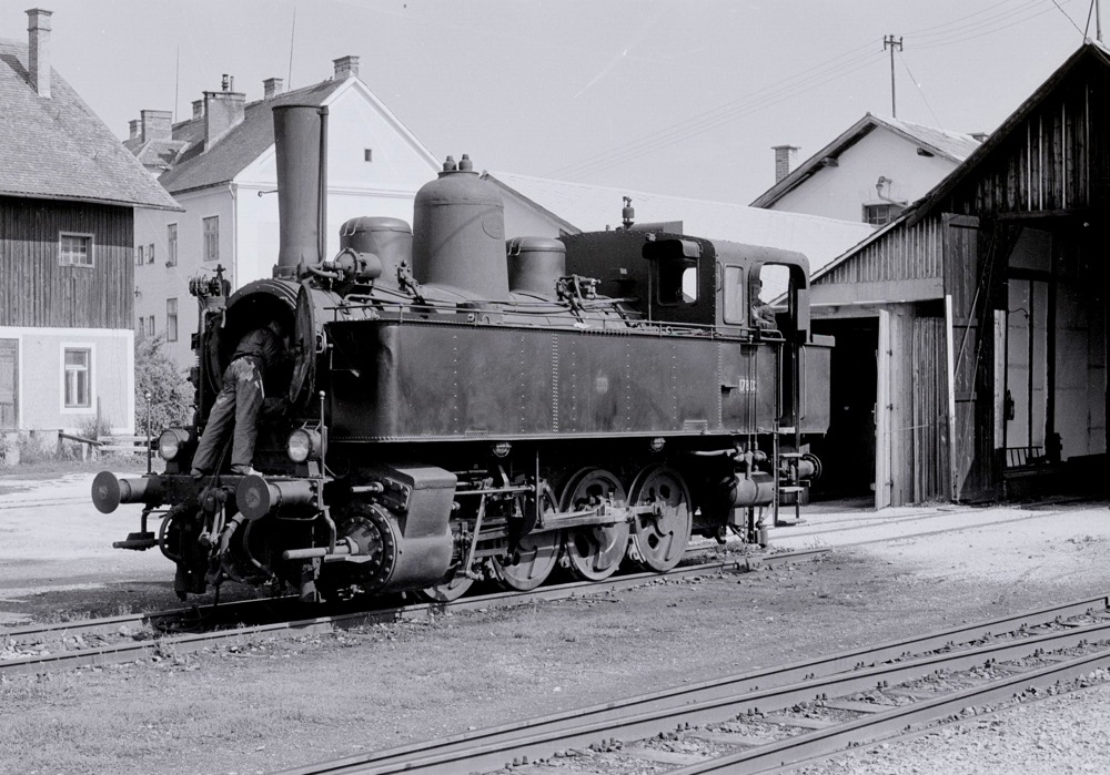 0-8-0 at Weiz shed Std Gauge