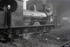 30567 at Guildford from rear